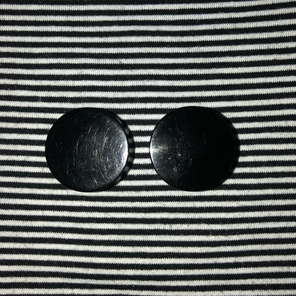 Black plugs